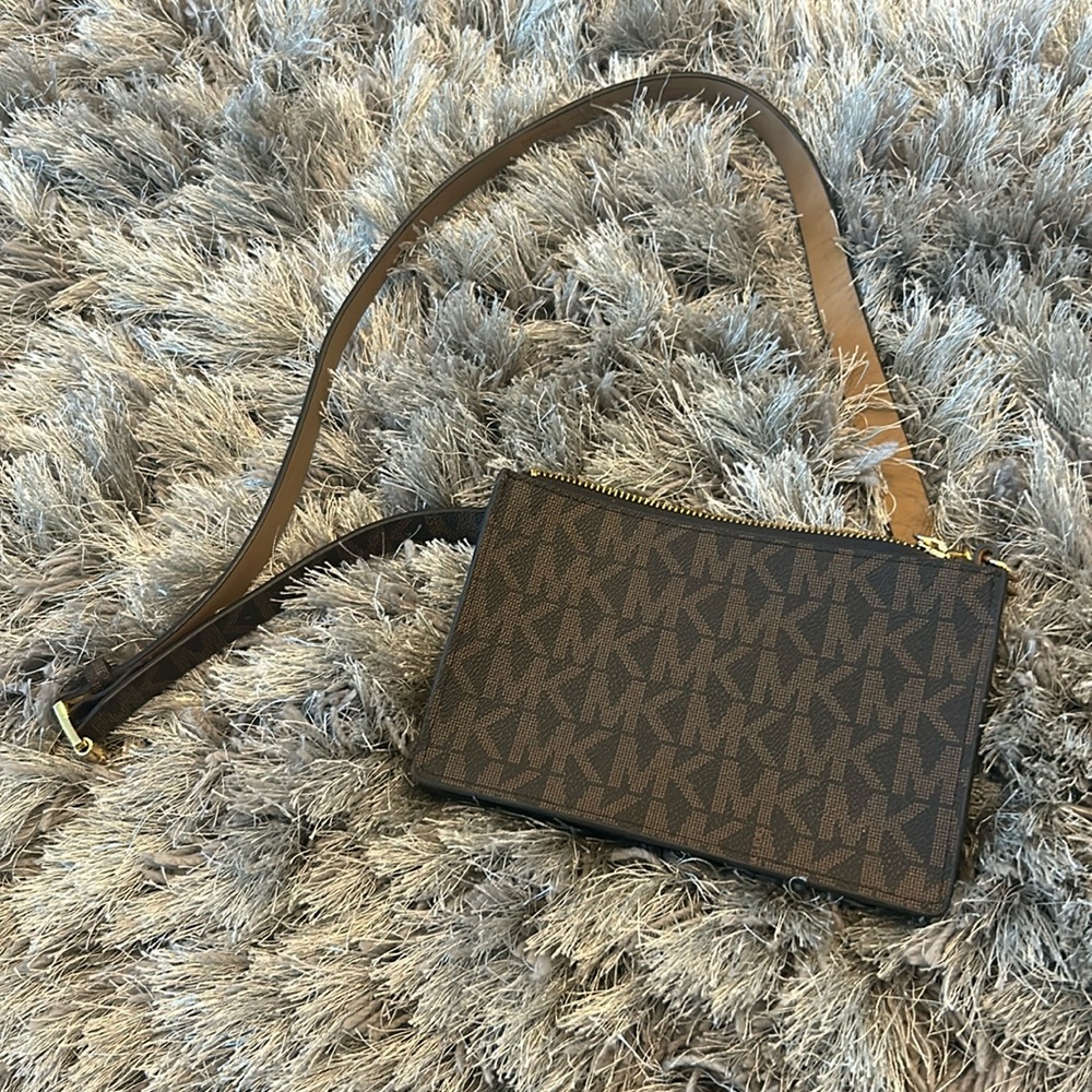 Michael Kors Fanny Pack/Wristlet